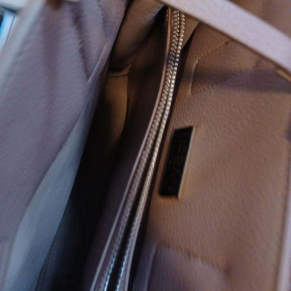 Urban Expressions Purse - Picture 4 of 5